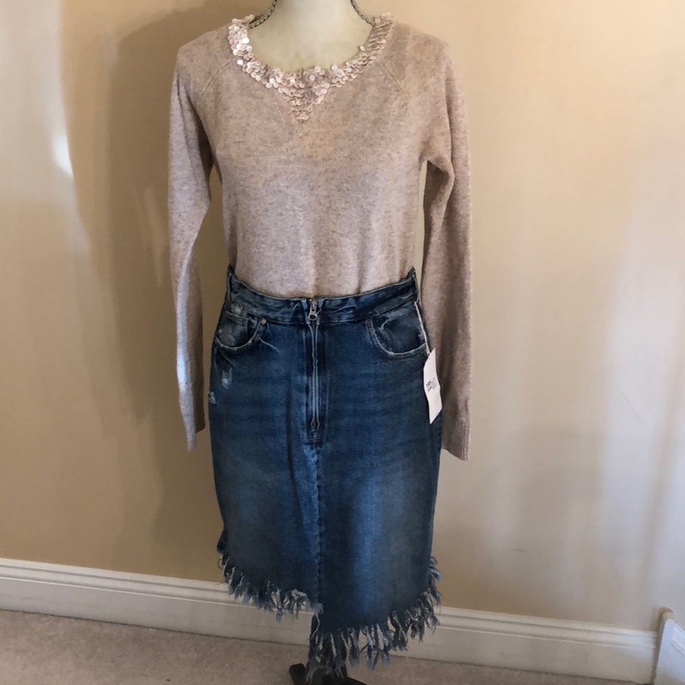Zara denim skirt NWT.